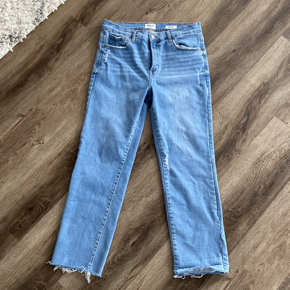Kensie slim jeans size 8/29